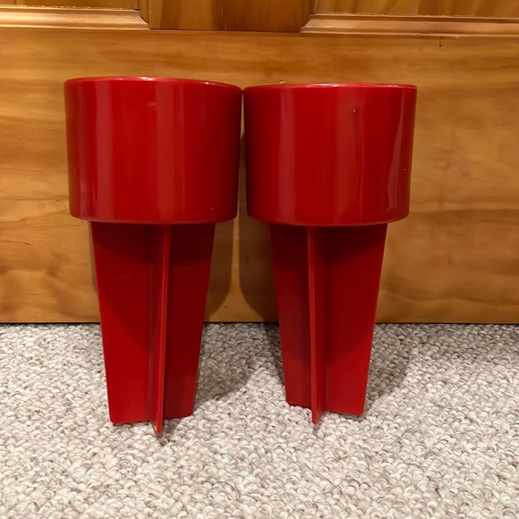 2 Spiker Beach Cups - Picture 2 of 5